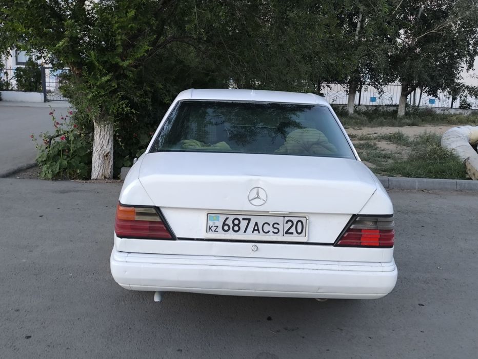 Продам или обмен с доплатой мерс 124