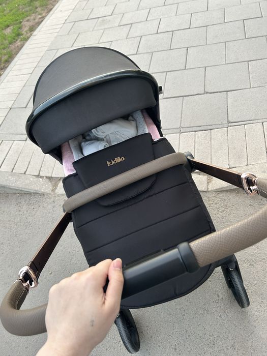 Продам коляску кидило