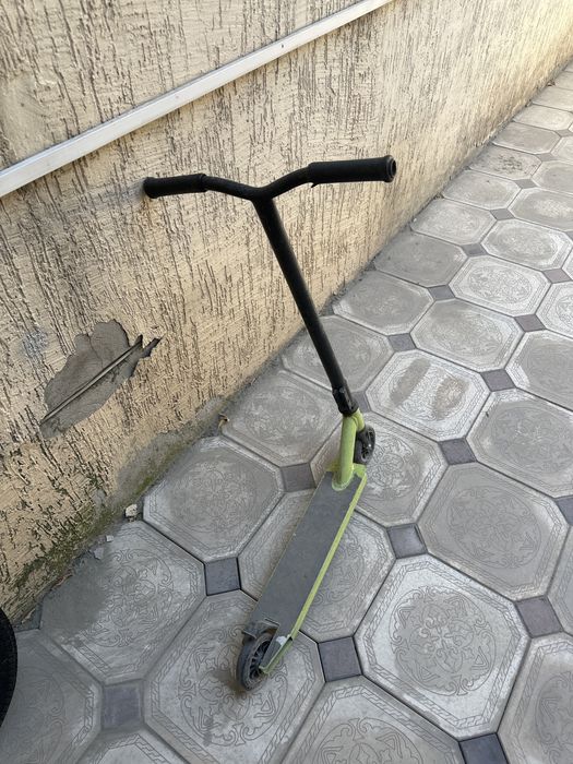 Продам трюковый самокат