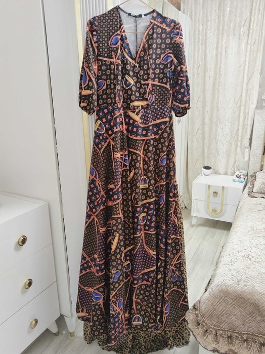 Продаю вечерние платья