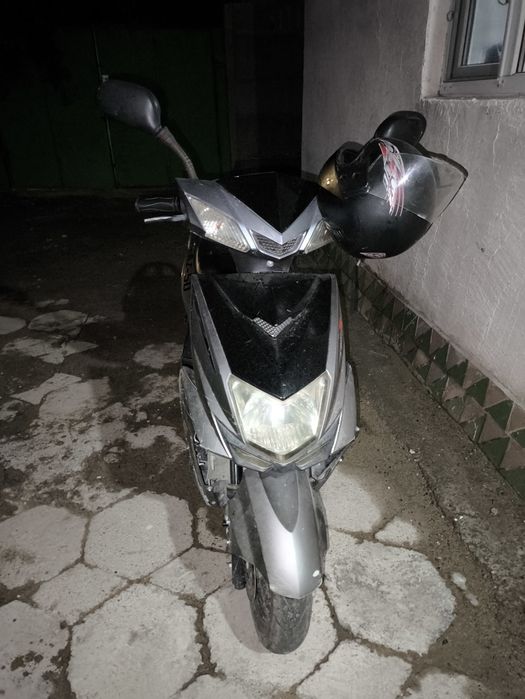 Продам  Скутер к50