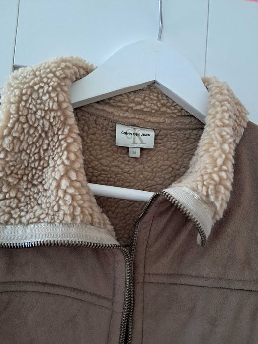 Яке на Calvin Clein