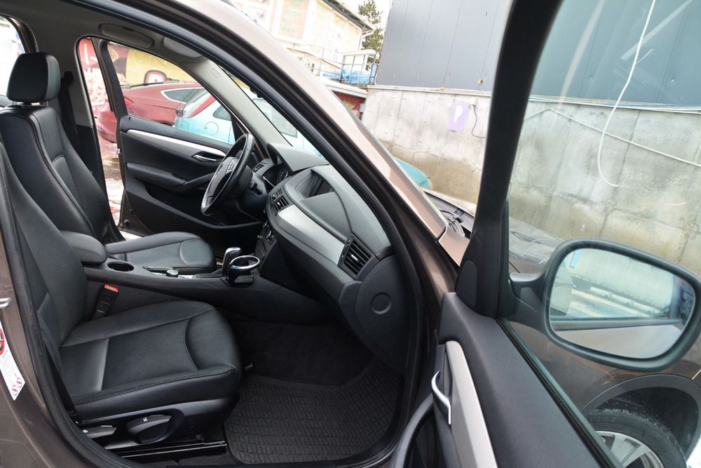 BMW X1 Bmw x1 diesel , automatic . Navi , xenon