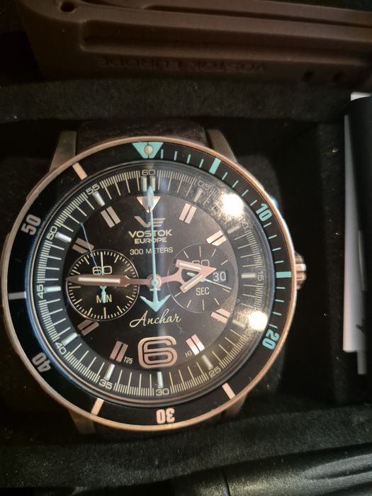 Продавам мъжки часовници Vostok Europe