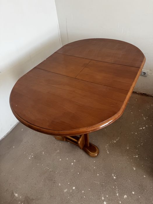 Стол для кухни из дерева