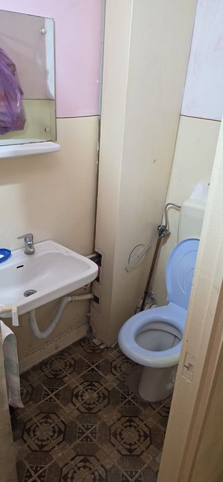 Proprietar - Vând apartament 3 camere, Rovine, decomandat