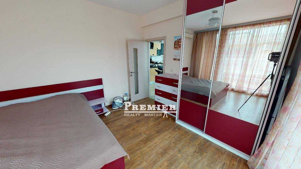 Продава се Тристаен апартамент в Поморие - 106 кв.м за 1557 €/кв.м - Снимка #4