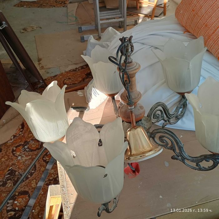 Стар български полилей