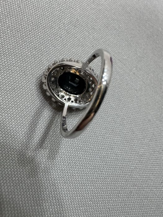 Inel din aur, safir si diamante