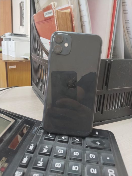 Продам айфон 11 в хорошем состоянии