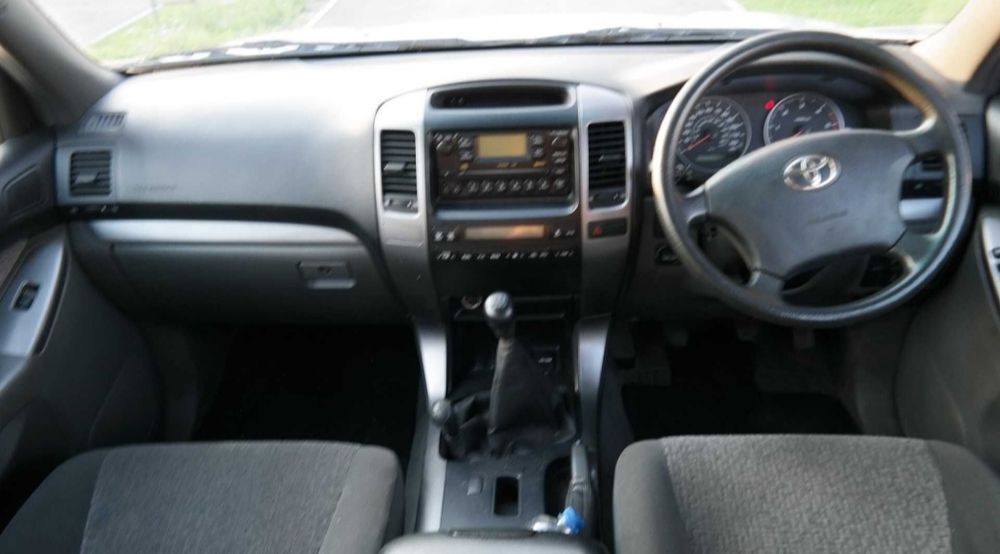 Dezmembrez Toyota Land Cruiser 3.0 163 cp 2003-2009
