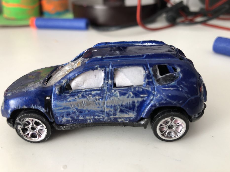 Macheta Dacia Duster accidentata manual