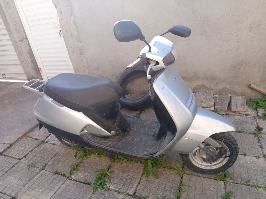 Honda             lead