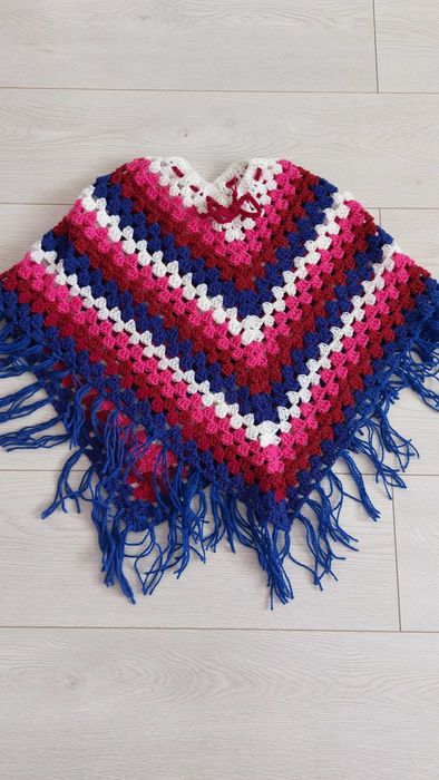 CAPA tricotata de mana NOUA