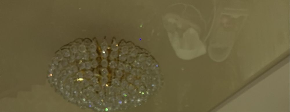 Шикарная хрустальная люстра. Качество отличное