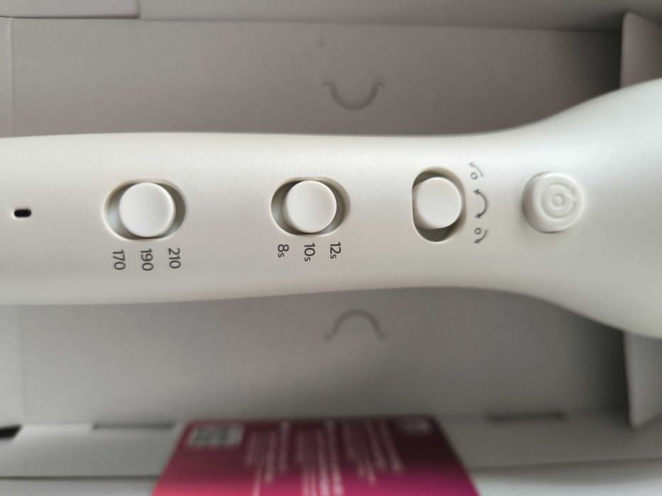 Philips SenseIQ Series 8000