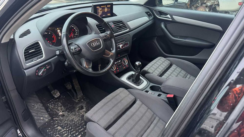 Audi Q3 S LINE 2.0 2012 euro5 manual avariat lovit avariate