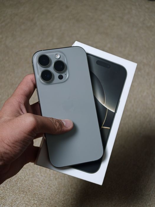 iPhone 16 pro идеал