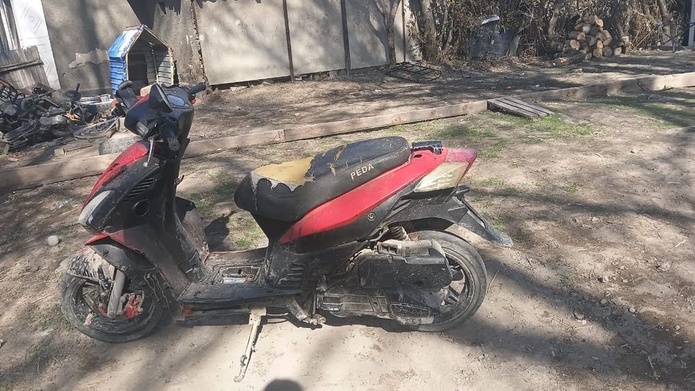 Продам скутер 150 кубов