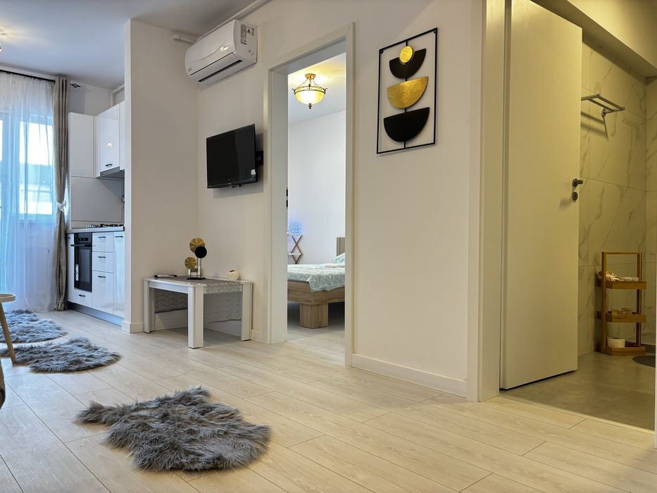 Studio de inchiriat in 81 Residence (Biruintei 81), Piscina si parc in complex, 10 minute de Metrou Berceni,disponibil loc de parcare subteran si boxa