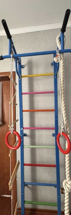 Продам шведскую стенку