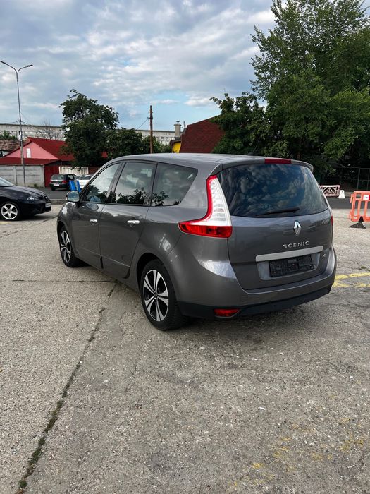 RENAULT Grand Scenic 0 — imagine 2