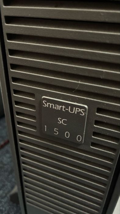 UPS  APC  24 v 900 w