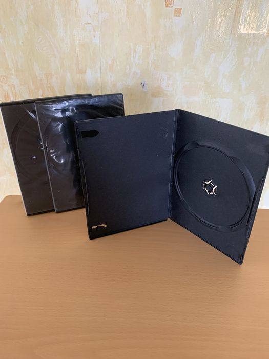 Продам диски компьютерные с играми и мультфильмы