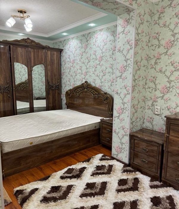 Shayxontohur Ganga yaqinida kvartira Chorsuv metro yaqin