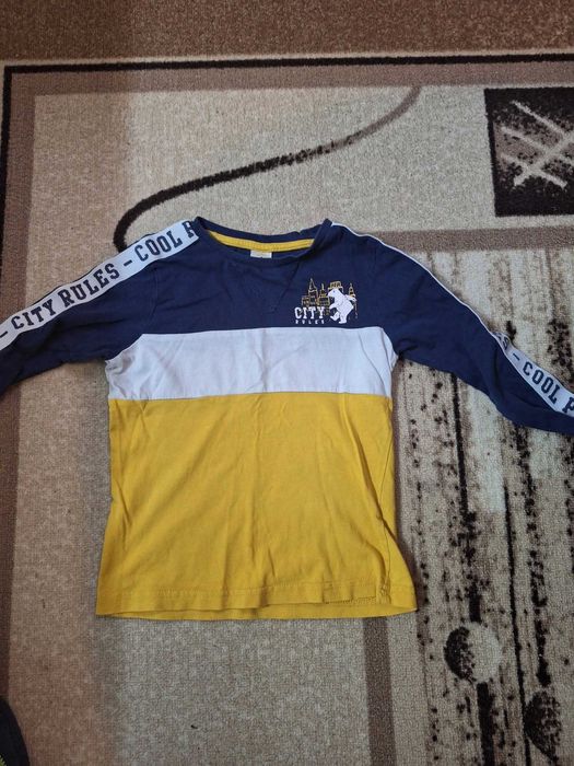 Продавам лот от дрешки размер 110