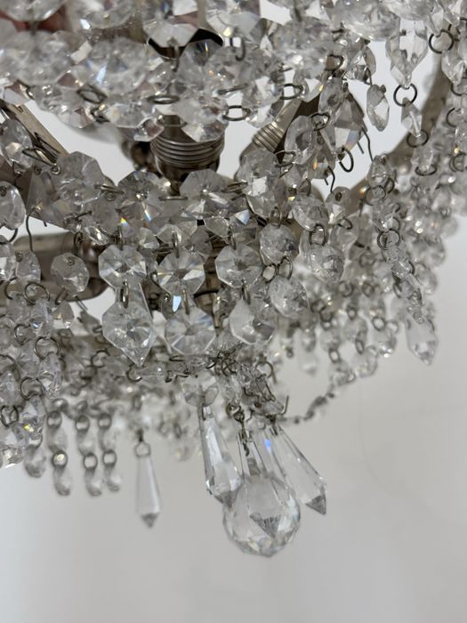 Хрустальная люстра