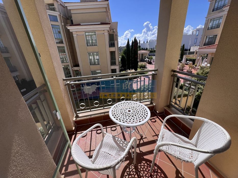 Комфортно студио в к-с на първа линия!