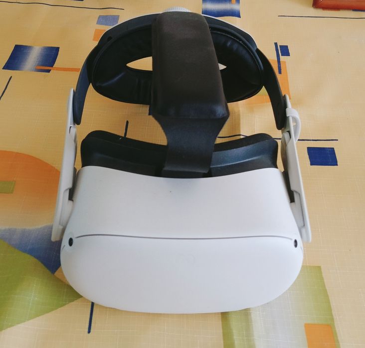 Очки виртуальной реальности Oculus Quest 2