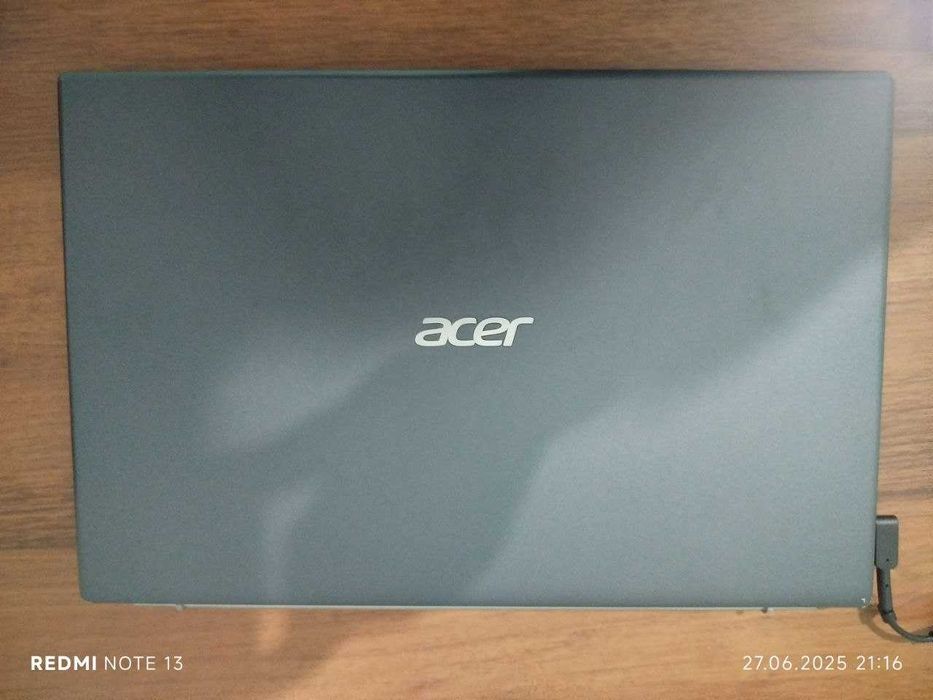 Notebook kompyuter satiladi!