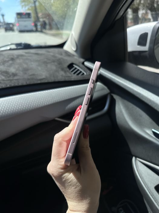 Iphone 15 88% акб