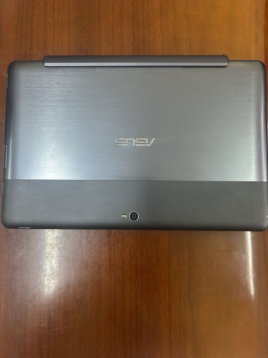 Планшет с клавиатурой ASUS