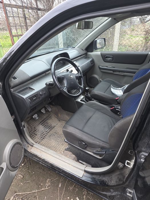 Нисан Х-Траил 2.2 114кс 2003г