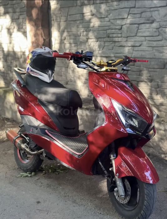 Продам лия м8 про