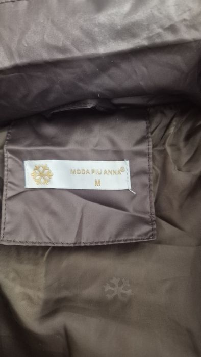 Дамско вталено яке с естествен пух