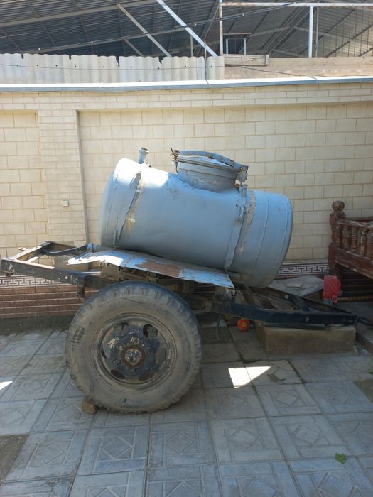 Suv bochkasi balonli