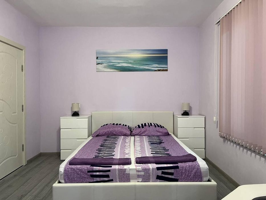 Дава се под наем Двустаен апартамент в Бургас, Лазур - 60 кв.м за 459 € - Снимка #4