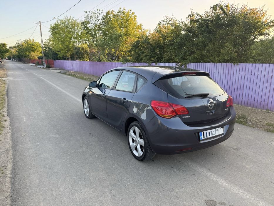 OPEL Astra 2012 — imagine 4