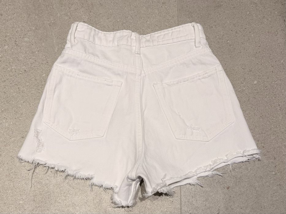 Бели дънкови панталонки ZARA