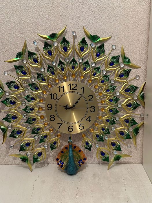 Часы настенные павлин