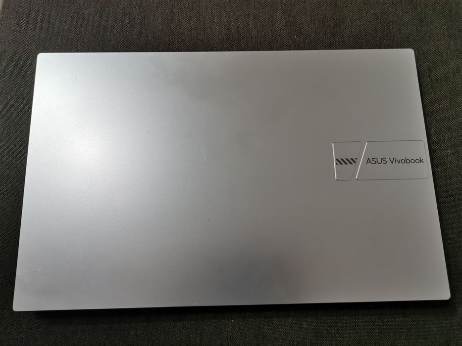 Laptop ASUS Vivobook I3 gen. 12