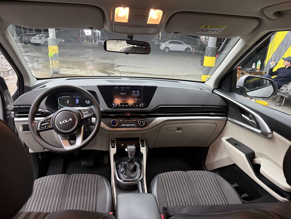 Kia Carens 2024 — 8