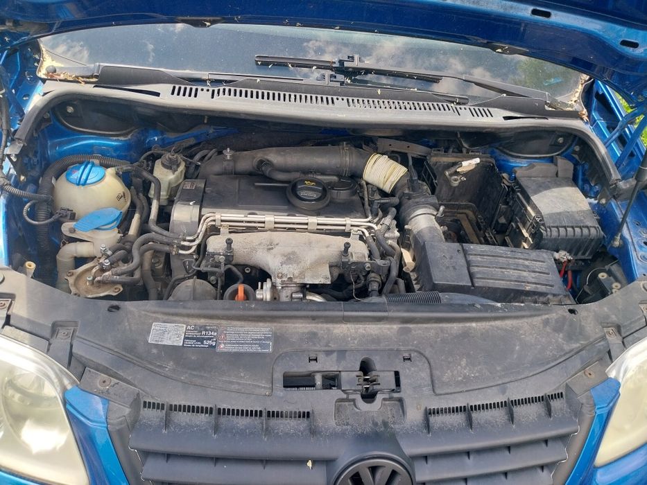 Продавам на части Фолксваген Туаран/Volkswagen Touran  Vw touran 2.0TDI 6 степенна скоростнна кутия