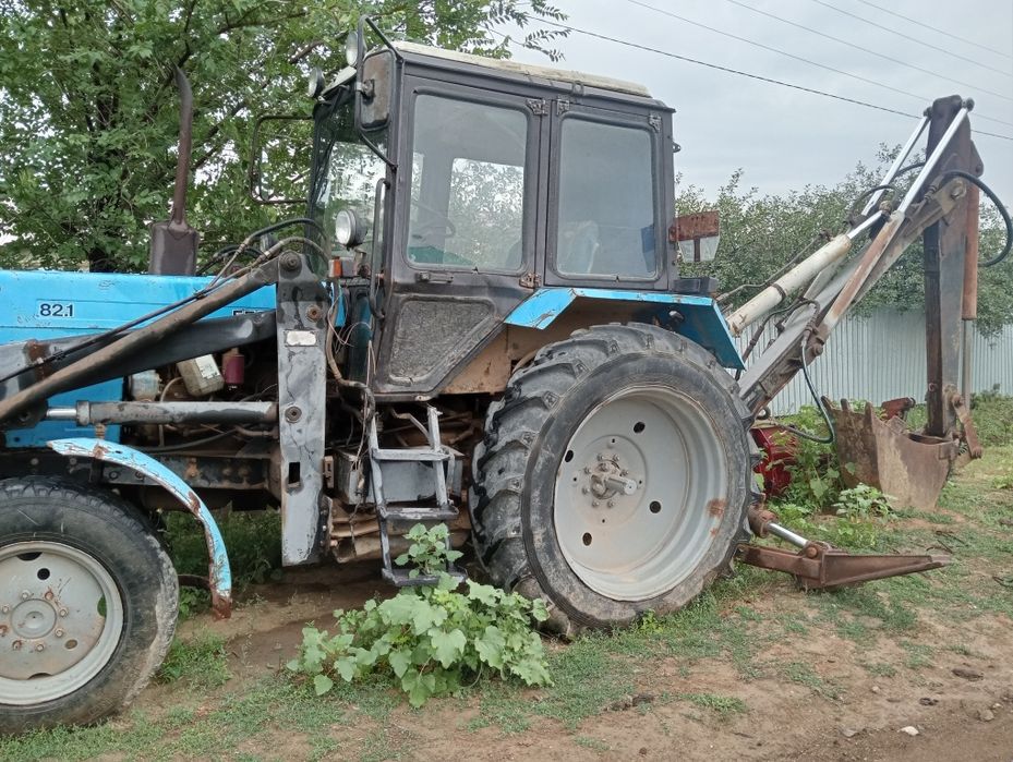 Продам,Можно обмен скот, лошадь итд.ссрочно экскаватор трактор 2000 го