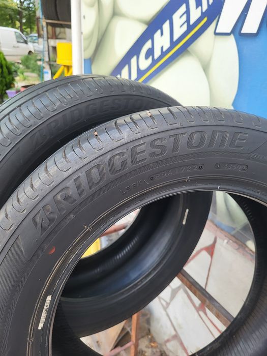 205 55 16 Bridgestone 2бр летни дот 22