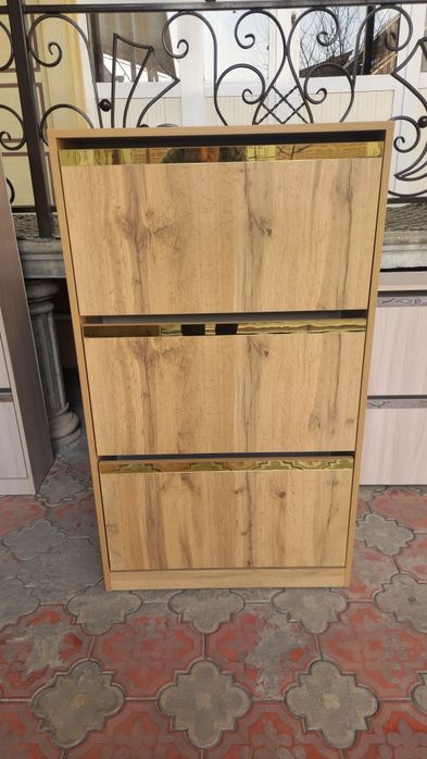 Обувница оёк кийим шкафи  700 000.   550 000